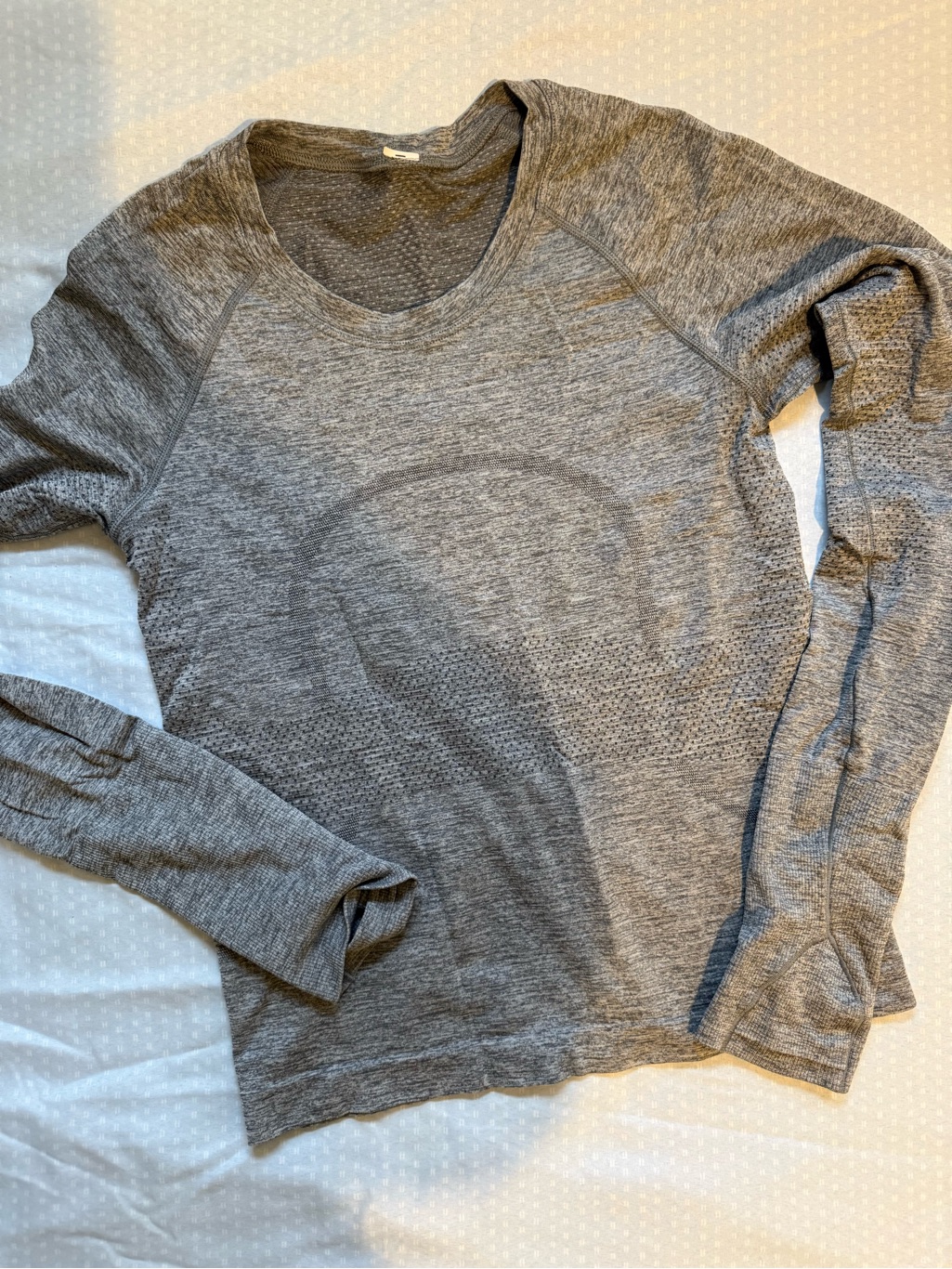 Lululemon Athletica Swiftly Womens Gray Long-Sleeve Seamless Performance Top